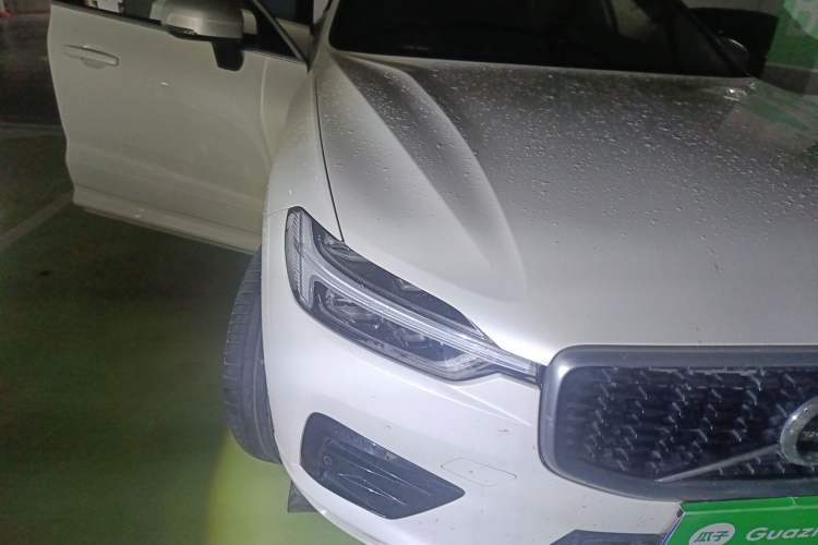Used Volvo XC60 2019 T5 4x4 Smart & Dynamic Sport Edition China VI Standard Right Front Headlight