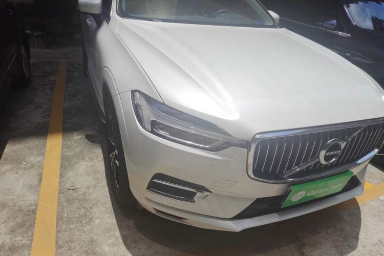 Used Volvo XC60 2019 T5 4x4 Smart Edition China V Standard Right Front Headlight