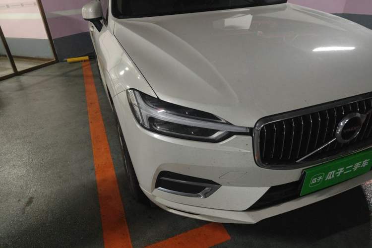 Used Volvo XC60 2019 T5 4x4 Smart Edition China VI Standard Right Front Headlight