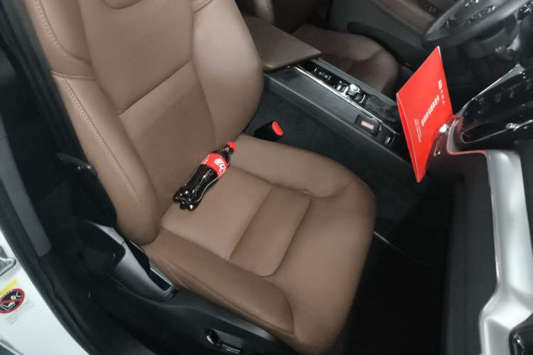 Used Volvo XC60 2019 T5 4x4 Smart Edition China V Standard Right Front Seat