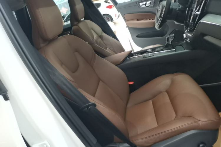 Used Volvo XC60 2019 T5 4x4 Smart Edition China V Standard Right Front Seat