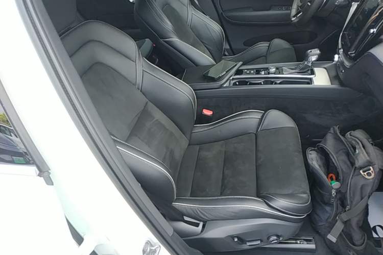 Used Volvo XC60 2019 T5 4x4 Zhiyuan Sport Edition China V Standard Right Front Seat
