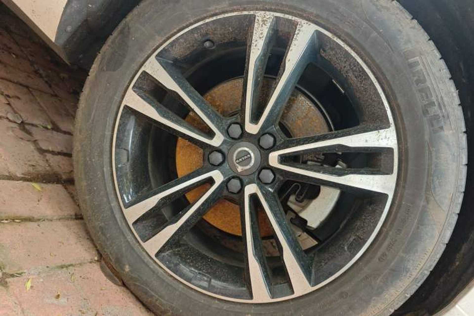 Used Volvo XC60 2019 T5 4x4 Zhiyuan Edition China VI Standard Right Front Wheel Hub
