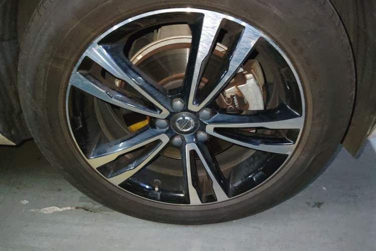 Used Volvo XC60 2019 T5 4x4 Smart Edition China V Standard Right Front Wheel Hub