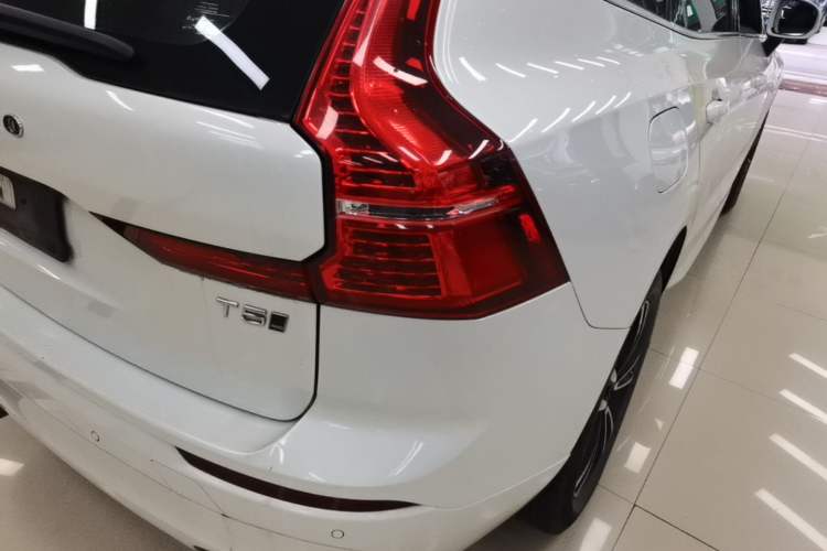 Used Volvo XC60 2019 T5 4x4 Zhiyuan Edition China VI Standard Right Rear Taillight