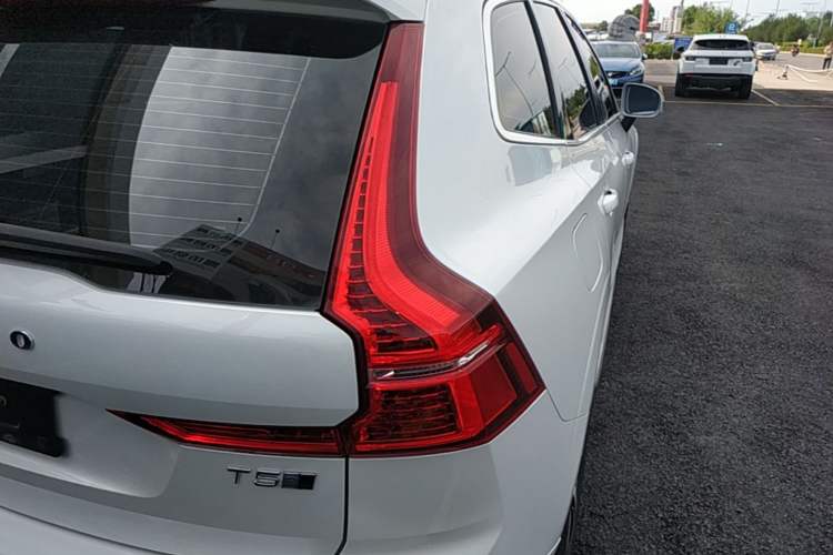 Used Volvo XC60 2019 T5 4x4 Zhiyuan Sport Edition China V Standard Right Rear Taillight