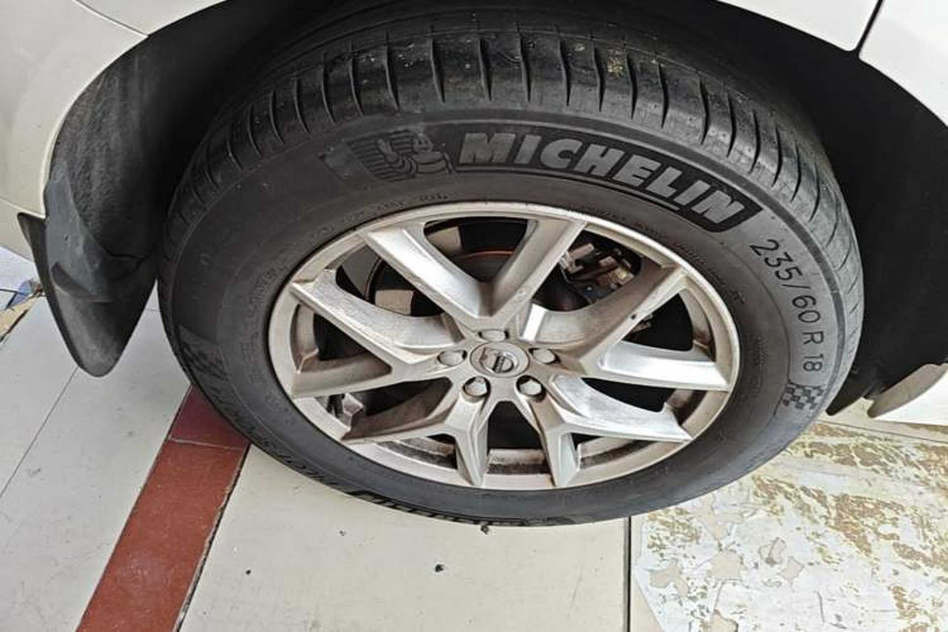 Used Volvo XC60 2019 T5 4x4 Smart Edition China V Standard Right Rear Wheel Hub