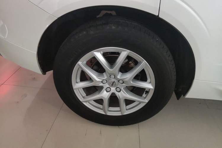 Used Volvo XC60 2019 T5 4x4 Smart Edition China VI Standard Right Rear Wheel Hub