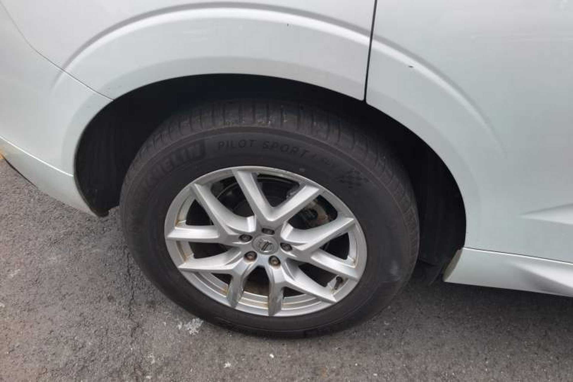 Used Volvo XC60 2019 T4 Zhiyi Edition China V Standard Right Rear Wheel Hub