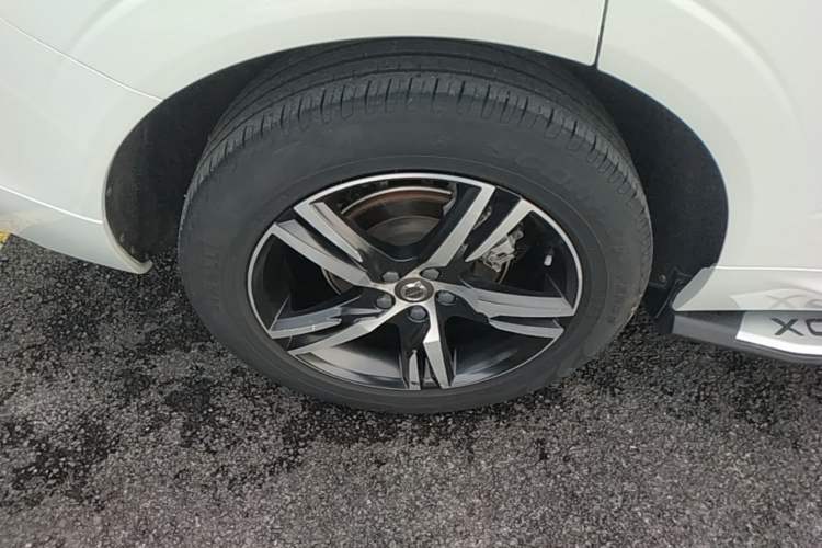 Used Volvo XC60 2019 T5 4x4 Zhiyuan Sport Edition China V Standard Right Rear Wheel Hub