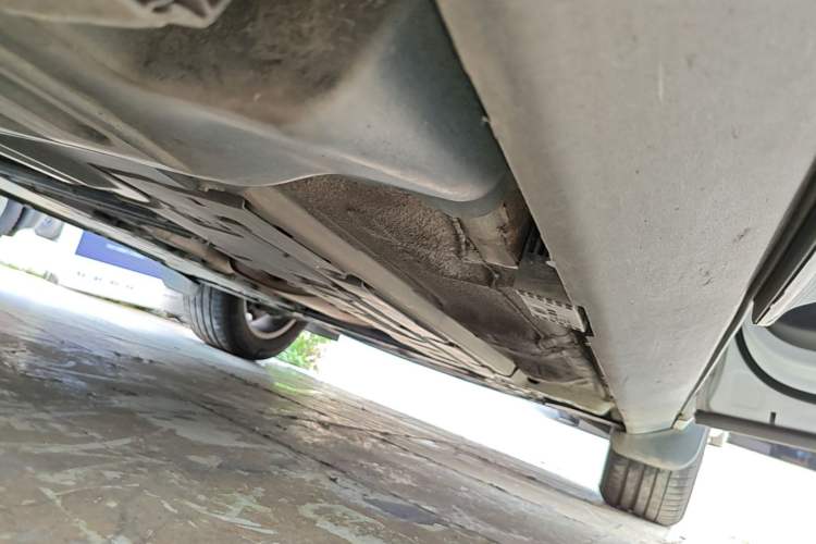 Used Volvo XC60 2019 T5 4x4 Smart Edition China V Standard Right Side Sill