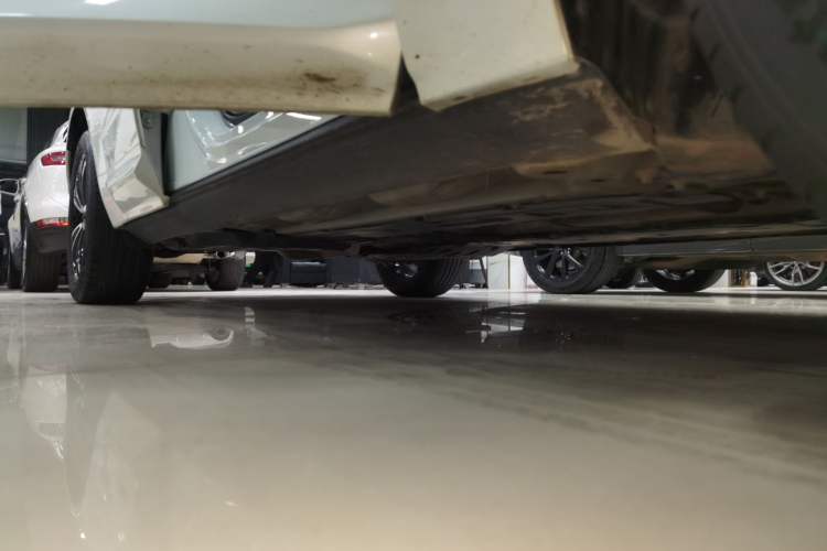 Used Volvo XC60 2019 T5 4x4 Zhiyuan Edition China VI Standard Right Side Sill