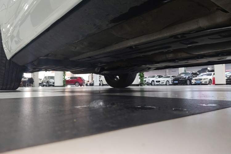 Used Volvo XC60 2019 T5 4x4 Smart & Dynamic Sport Edition China VI Standard Right Side Sill