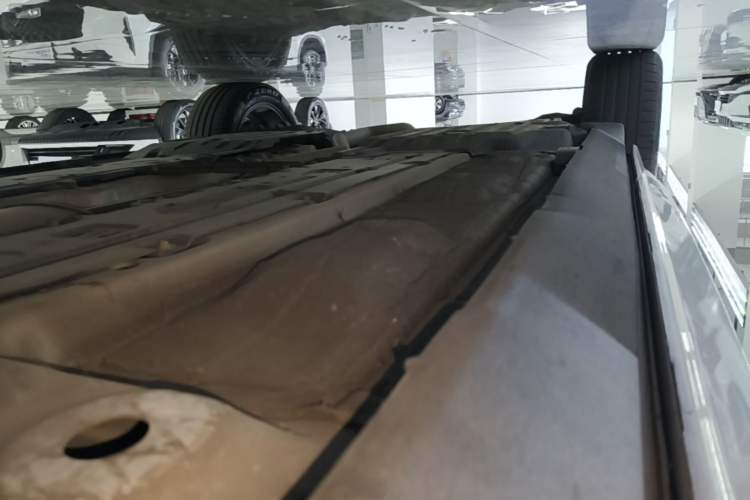 Used Volvo XC60 2019 T5 4x4 Zhiyuan Sport Edition China V Standard Right Side Sill