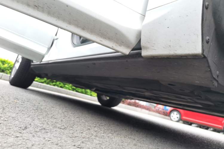 Used Volvo XC60 2019 T4 Zhiyi Edition China V Standard Right Side Sill