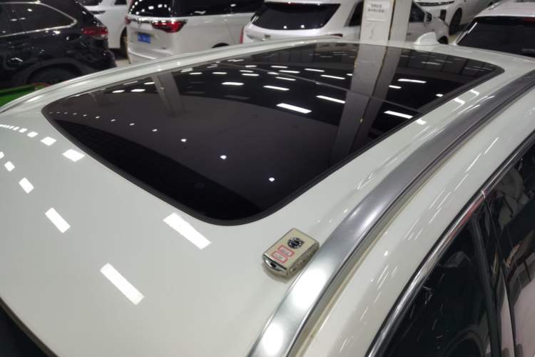 Used Volvo XC60 2019 T5 4x4 Zhiyuan Edition China VI Standard Roof