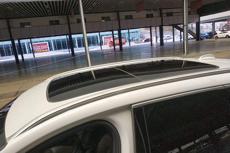 Used Volvo XC60 2019 T5 4x4 Zhiyuan Edition China VI Standard Roof