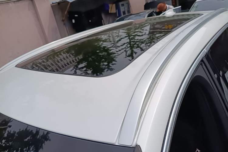 Used Volvo XC60 2019 T5 4x4 Smart Edition China VI Standard Roof