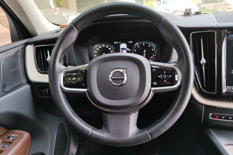 Used Volvo XC60 2019 T5 4x4 Zhiya Luxury Edition China VI Standard Steering Wheel