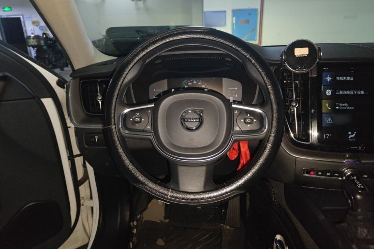 Used Volvo XC60 2019 T5 4x4 Smart Edition China V Standard Steering Wheel