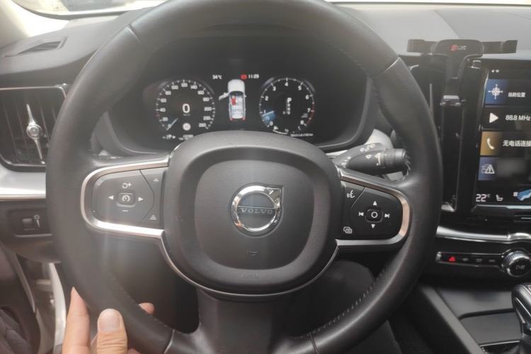 Used Volvo XC60 2019 T5 4x4 Smart Edition China V Standard Steering Wheel