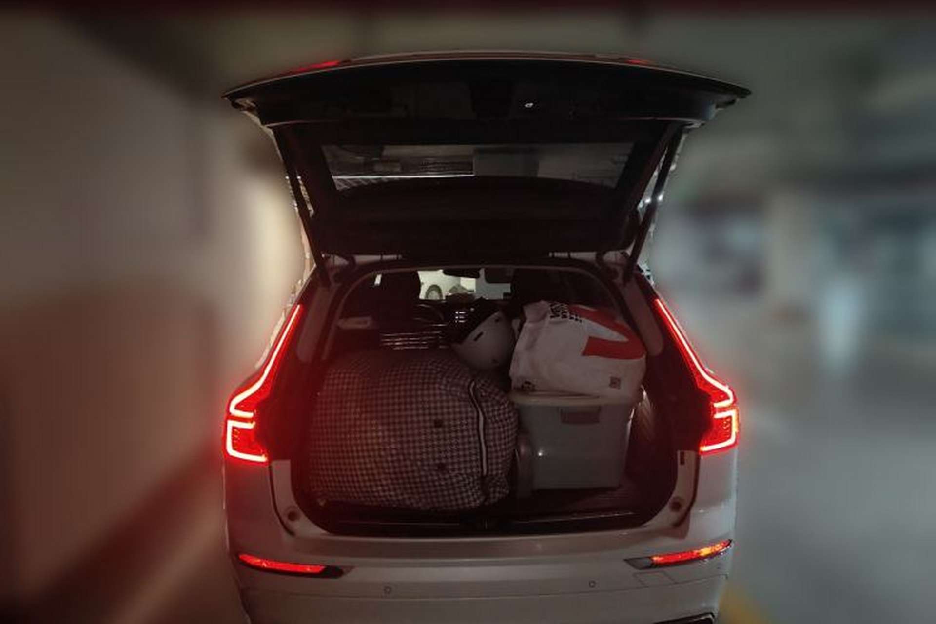 Used Volvo XC60 2019 T5 4x4 Smart Edition China VI Standard Trunk