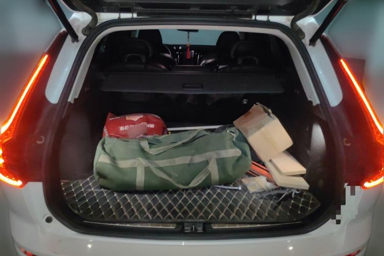 Used Volvo XC60 2019 T5 4x4 Smart Edition China V Standard Trunk