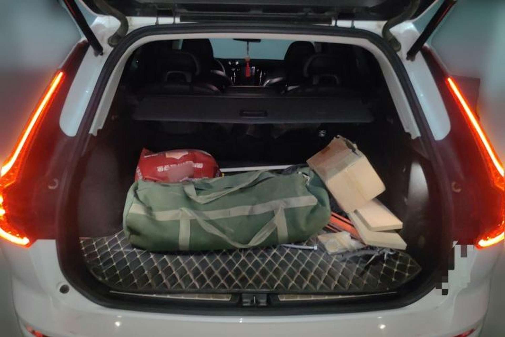 Used Volvo XC60 2019 T5 4x4 Smart Edition China V Standard Trunk