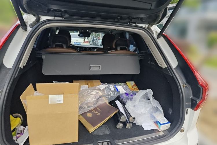 Used Volvo XC60 2019 T5 4x4 Smart Edition China V Standard Trunk