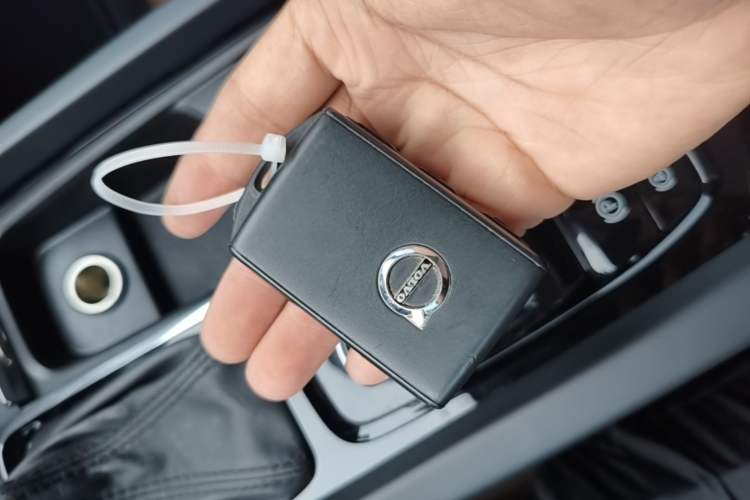 Used Volvo XC60 2019 T5 4x4 Smart Edition China VI Standard Vehicle Key