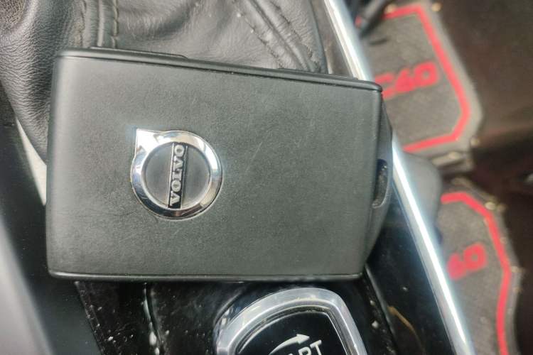 Used Volvo XC60 2019 T5 4x4 Smart Edition China V Standard Vehicle Key