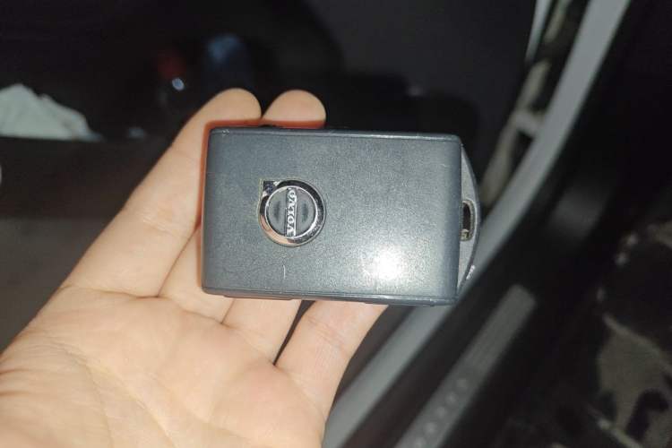 Used Volvo XC60 2019 T5 4x4 Smart Edition China V Standard Vehicle Key