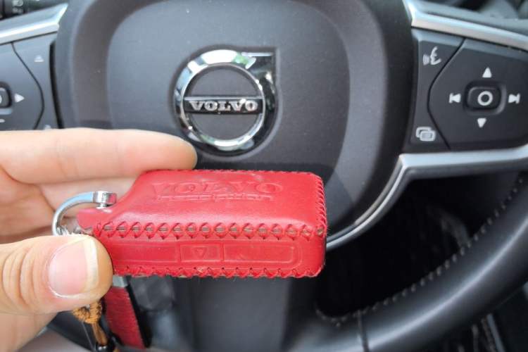 Used Volvo XC60 2019 T5 4x4 Smart Edition China V Standard Vehicle Key