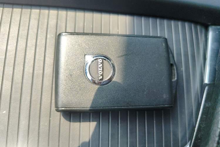 Used Volvo XC60 2019 T5 4x4 Smart Edition China V Standard Vehicle Key