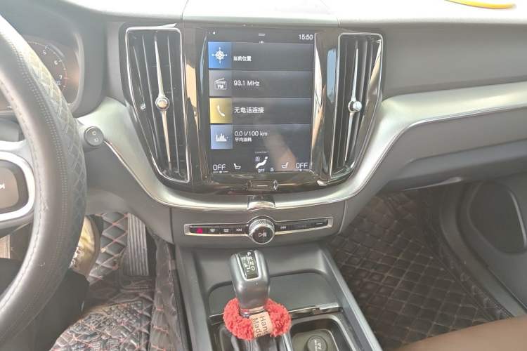 Used Volvo XC60 2019 T5 4x4 Smart Edition China V Standard Audio And AC Panel