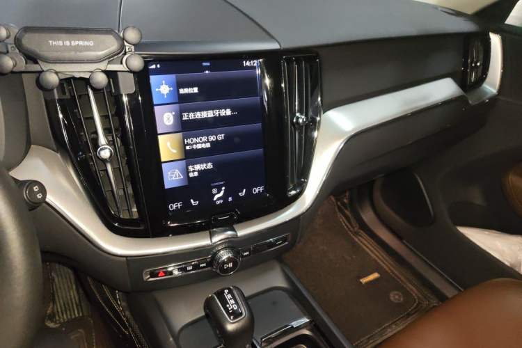 Used Volvo XC60 2019 T5 4x4 Smart Edition China V Standard Audio And AC Panel