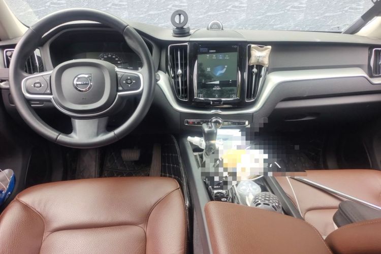 Used Volvo XC60 2019 T5 4x4 Smart Edition China V Standard Center Console
