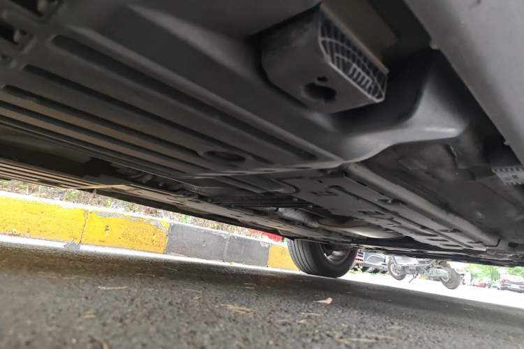 Used Volvo XC60 2019 T5 4x4 Smart Edition China VI Standard Chassis Rear Right