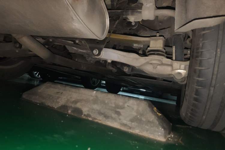 Used Volvo XC60 2019 T5 4x4 Smart Edition China VI Standard Chassis Rear Right