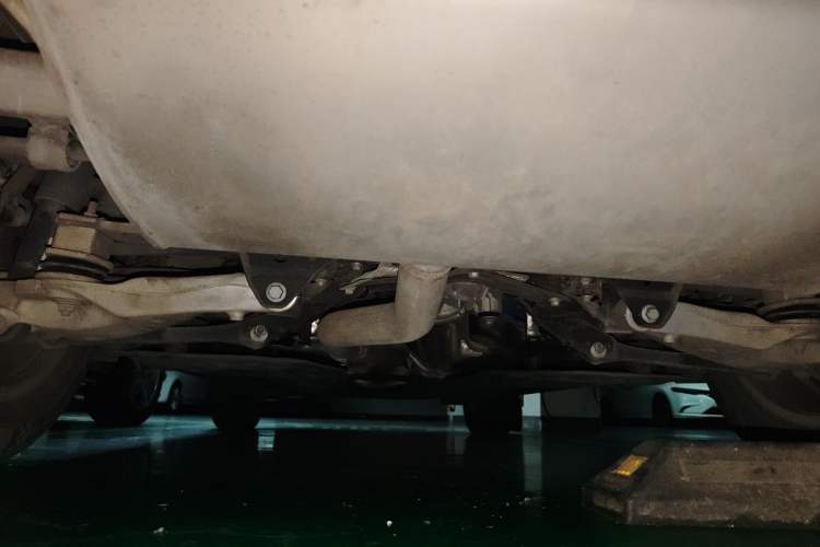 Used Volvo XC60 2019 T5 4x4 Smart Edition China VI Standard Chassis Rear