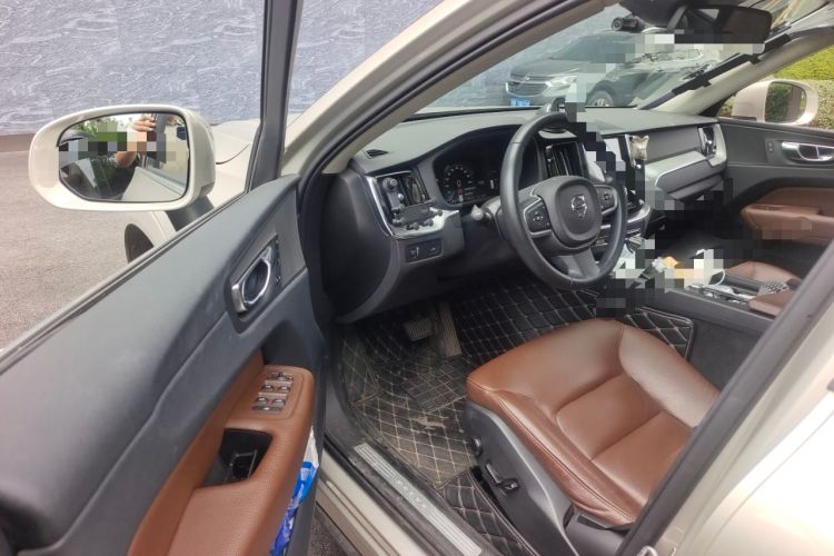 Used Volvo XC60 2019 T5 4x4 Smart Edition China V Standard Driver Seat