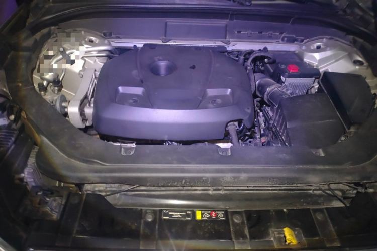 Used Volvo XC60 2019 T5 4x4 Smart Edition China V Standard Engine Bay