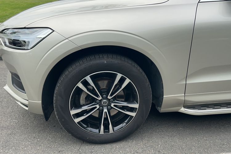 Used Volvo XC60 2019 T5 4x4 Smart Edition China V Standard Exterior 1