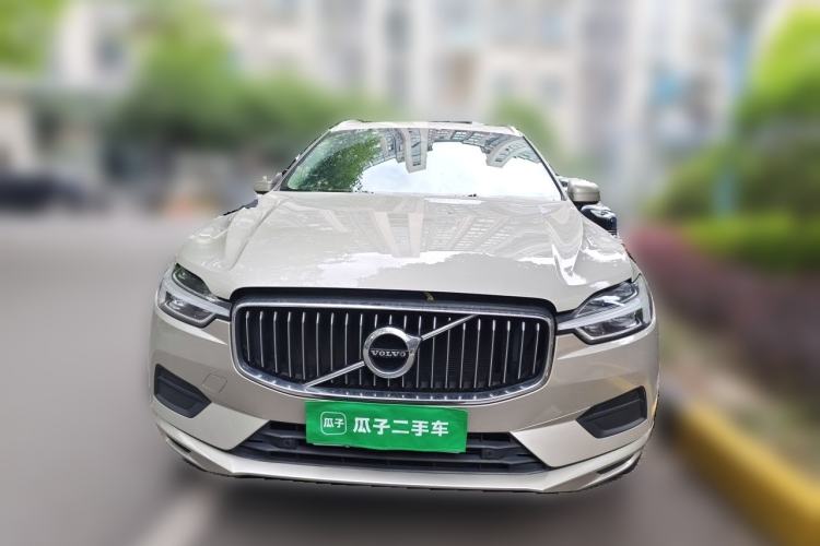 Used Volvo XC60 2019 T5 4x4 Smart Edition China VI Standard Front
