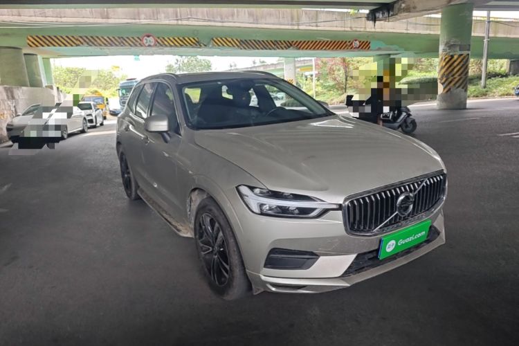 Used Volvo XC60 2019 T5 4x4 Smart Edition China V Standard Front Right 45 Deg