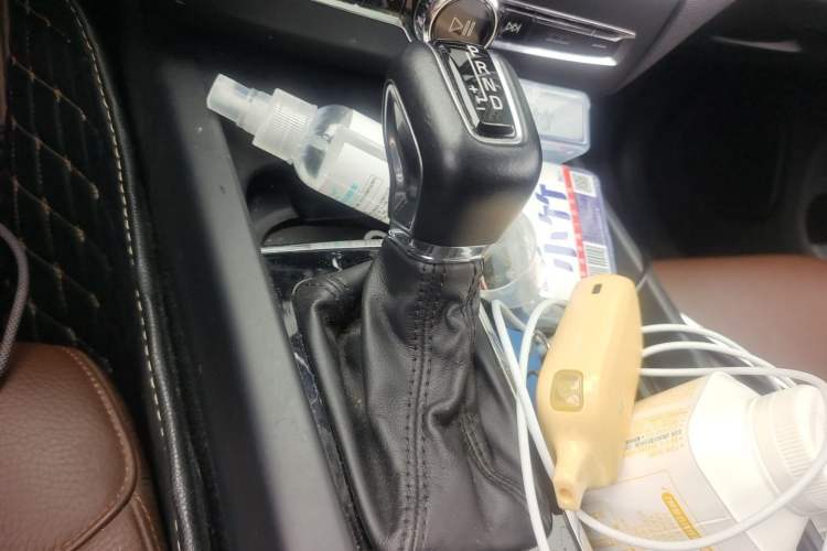 Used Volvo XC60 2019 T5 4x4 Smart Edition China V Standard Gear Lever