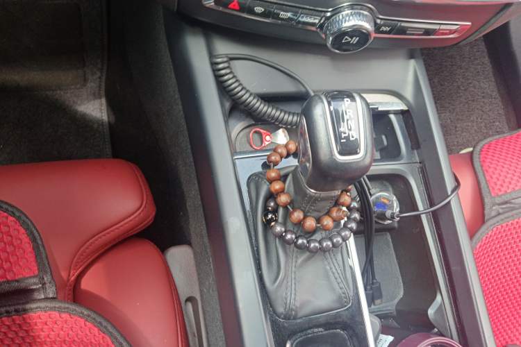 Used Volvo XC60 2019 T5 4x4 Zhiya Luxury Edition China VI Standard Gear Lever
