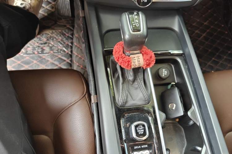 Used Volvo XC60 2019 T5 4x4 Smart Edition China V Standard Gear Lever