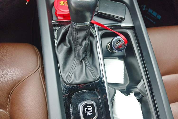 Used Volvo XC60 2019 T5 4x4 Smart Edition China V Standard Gear Lever