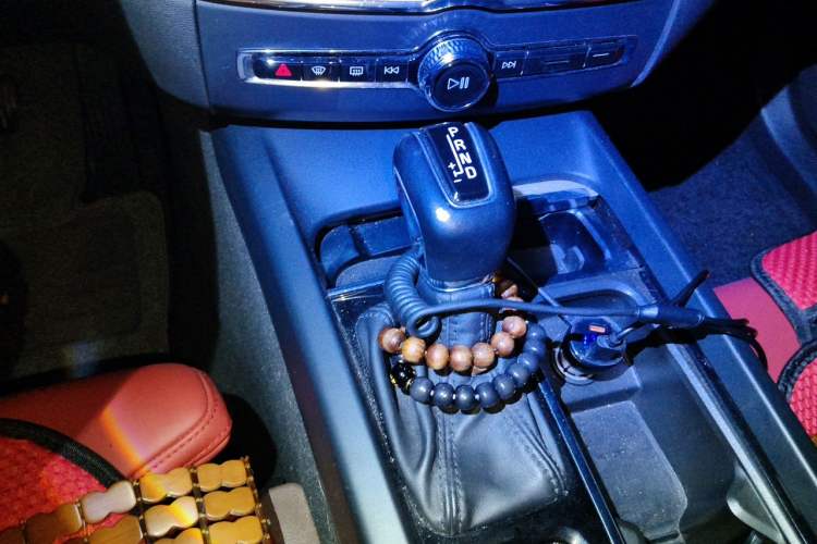 Used Volvo XC60 2019 T5 4x4 Zhiya Luxury Edition China VI Standard Gear Lever